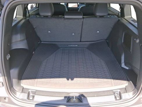 New 2026 Jeep Cherokee Overland w/ Advanced Pro Tech Group AWD/4WD image 32