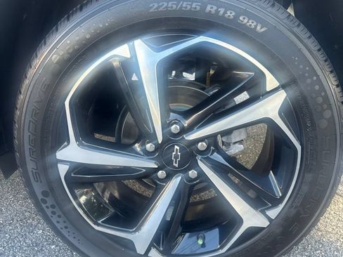 Used 2021 Chevrolet TrailBlazer RS w/ Convenience Package FWD image 35