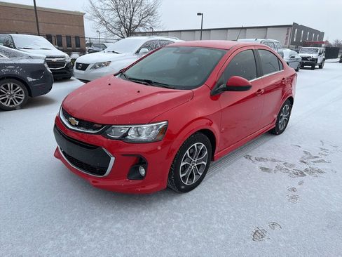Used 2017 Chevrolet Sonic LT w/ Convenience Package image 4