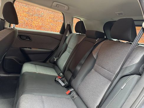 Used 2021 Nissan Rogue S AWD/4WD image 27