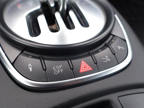 Used 2010 Audi R8 V8 AWD/4WD image 37