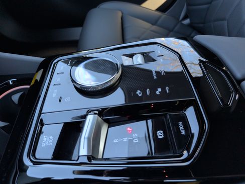 New 2026 BMW 530i w/ Premium Package RWD image 19
