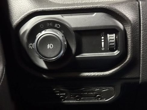Used 2024 Jeep Wrangler Sport AWD/4WD image 18