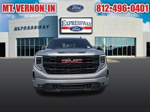 Used 2025 GMC Sierra 1500 Elevation w/ Preferred Package AWD/4WD image 3