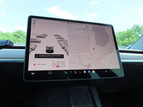 Used 2022 Tesla Model 3 Long Range AWD/4WD image 6