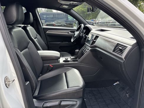 Used 2020 Volkswagen Atlas Cross Sport SE AWD/4WD image 5