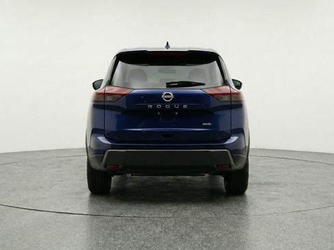 Used 2025 Nissan Rogue SV image 7