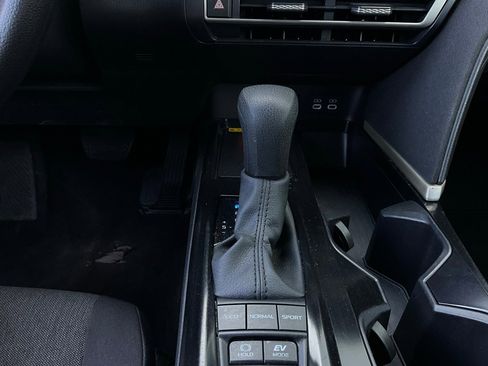 Used 2025 Toyota Camry LE image 22