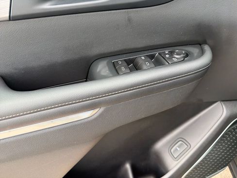 Used 2025 Buick Enclave Preferred FWD image 14