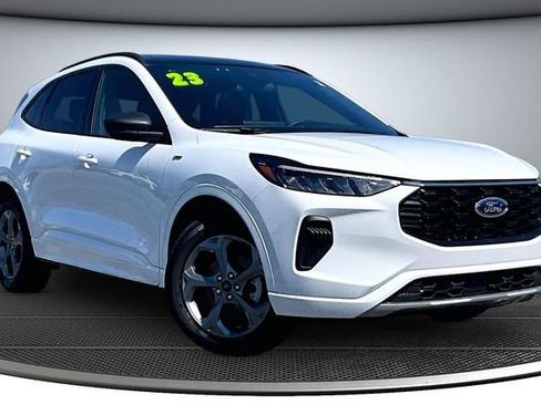 Used 2023 Ford Escape ST-Line w/ Tech Pack #1 image 3