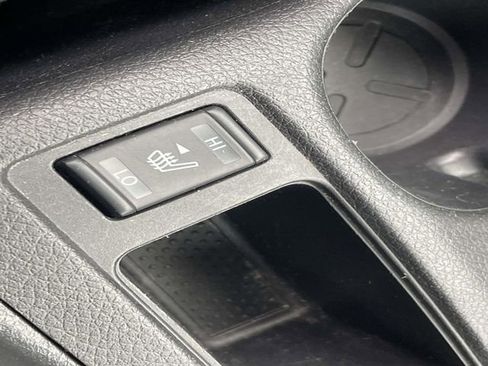 Used 2018 Nissan Rogue SL image 28