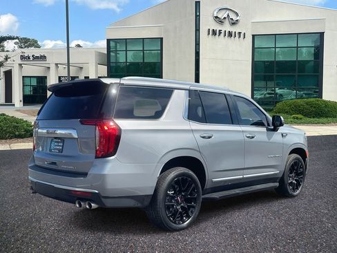 Used 2024 GMC Yukon Denali image 6