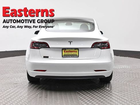 Used 2023 Tesla Model 3 Standard Range image 6