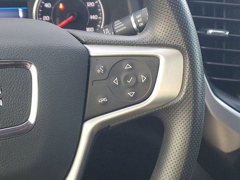 Used 2022 GMC Acadia SLE w/ Driver Convenience Package image 35