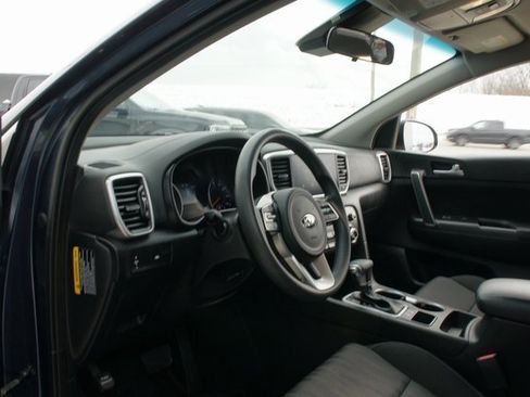 Used 2022 Kia Sportage LX image 12