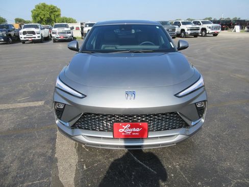 Used 2024 Buick Envista Sport Touring FWD image 11