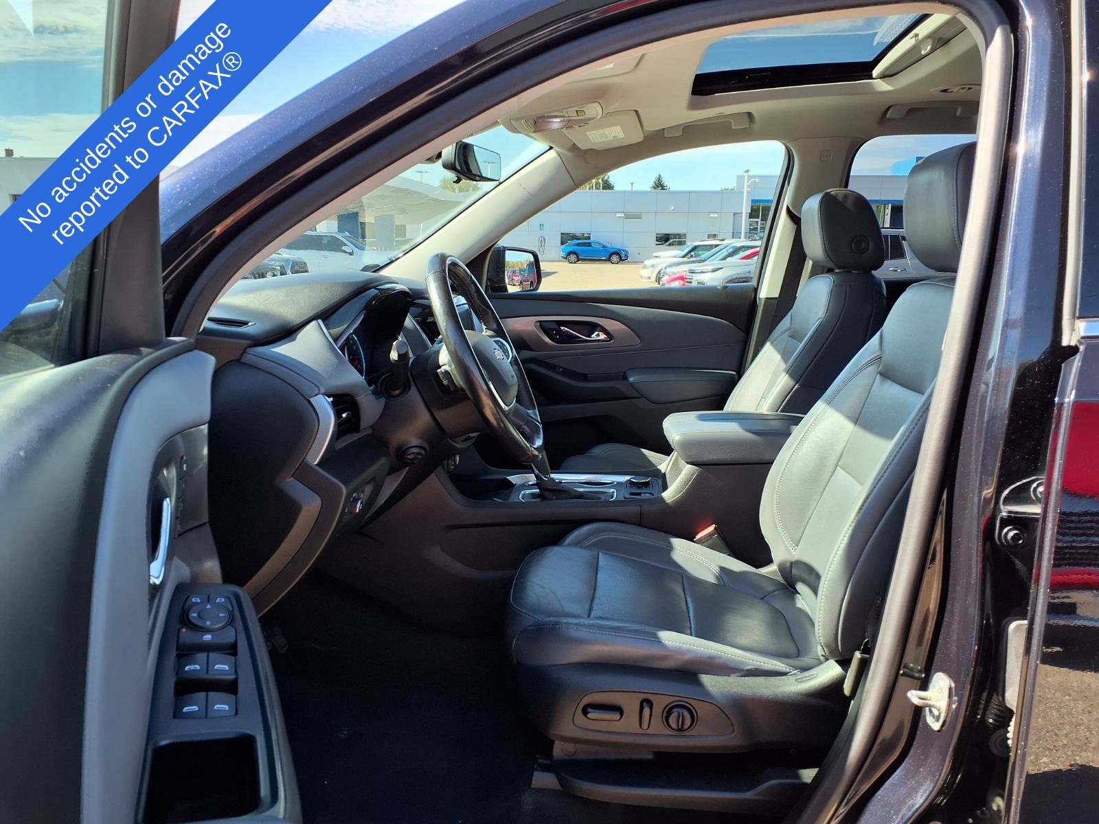 Used 2020 Chevrolet Traverse Premier w/ LPO, Blackout Package AWD/4WD image 16