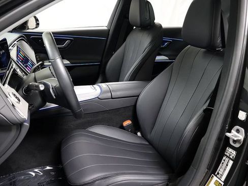 Certified 2025 Mercedes-Benz E 350 4MATIC Sedan image 10
