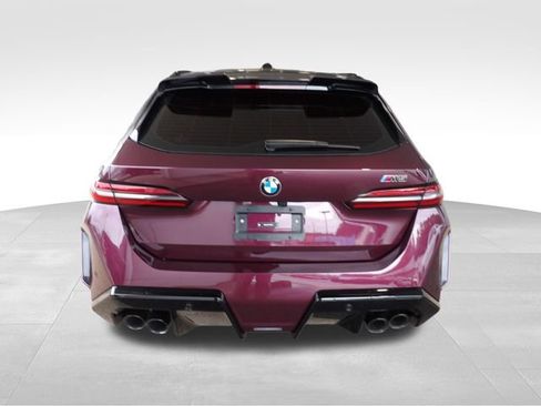 Used 2026 BMW M5 Touring AWD/4WD image 8