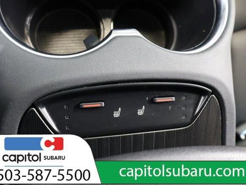 Used 2024 Toyota Venza XLE image 20