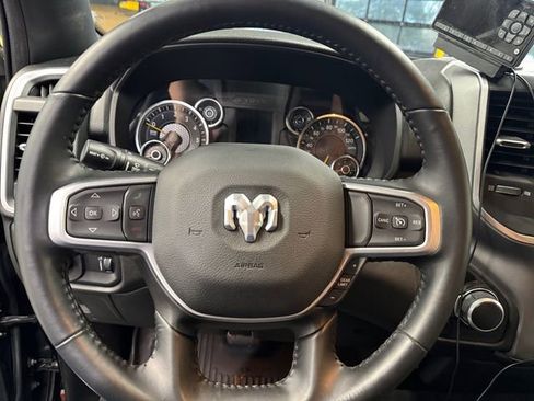 Used 2022 RAM 1500 Big Horn AWD/4WD image 19