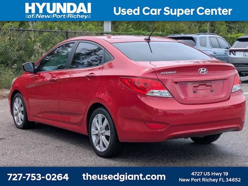 Used 2012 Hyundai Accent GLS w/ Premium Pkg 3 FWD image 3