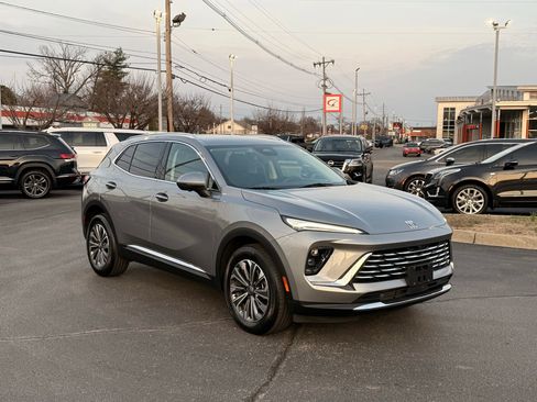 Used 2025 Buick Envision Preferred image 14