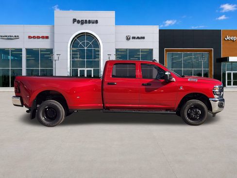 New 2026 RAM 3500 Tradesman AWD/4WD image 7