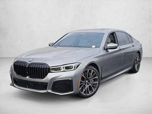 Used 2022 BMW 750i xDrive w/ M Sport Package image 1