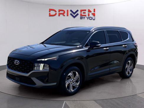 Used 2023 Hyundai Santa Fe SEL w/ Winter Weather Package image 2