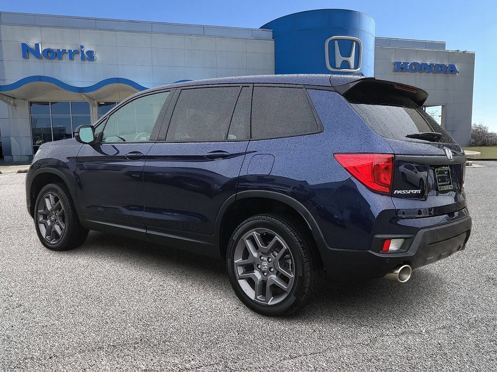 Used 2023 Honda Passport EX-L image 3