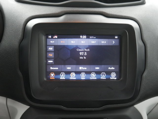 Used 2018 Jeep Renegade Latitude w/ Cold Weather Group AWD/4WD image 19