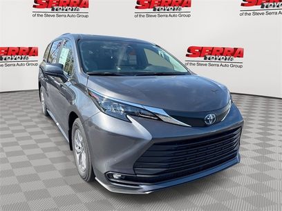 New 2025 Toyota Sienna XLE