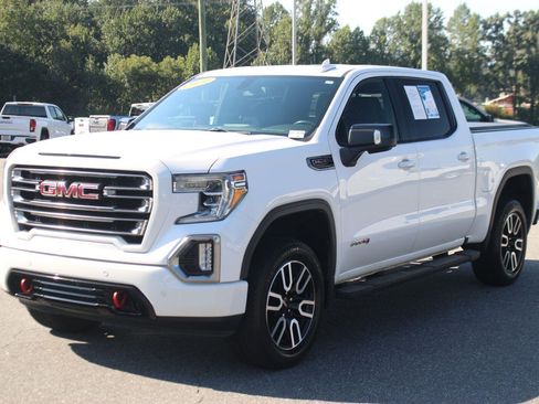Used 2019 GMC Sierra 1500 AT4 w/ AT4 Premium Package AWD/4WD image 3