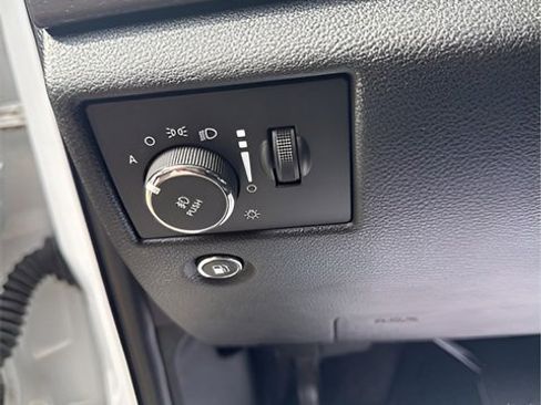 Used 2015 Jeep Grand Cherokee Altitude image 11