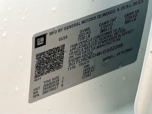 Used 2019 GMC Sierra 1500 SLT w/ X31 Off-Road Package image 32