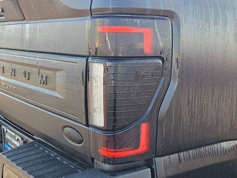 Used 2022 Ford F350 Platinum image 11