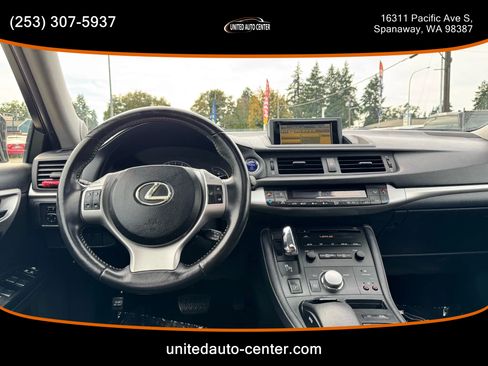 Used 2011 Lexus CT 200h image 11