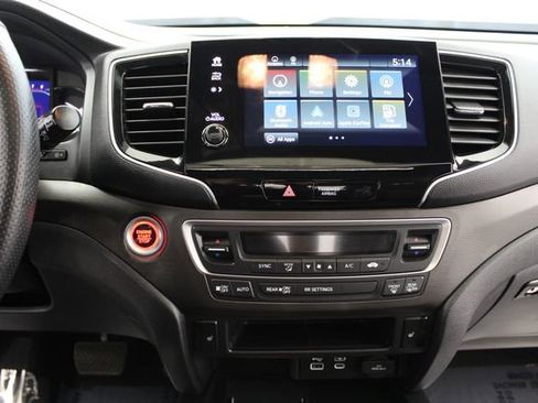 Used 2024 Honda Passport TrailSport image 19