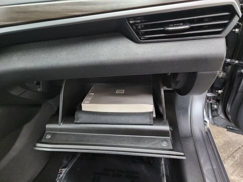 Used 2024 Nissan Altima 2.5 SV FWD image 33