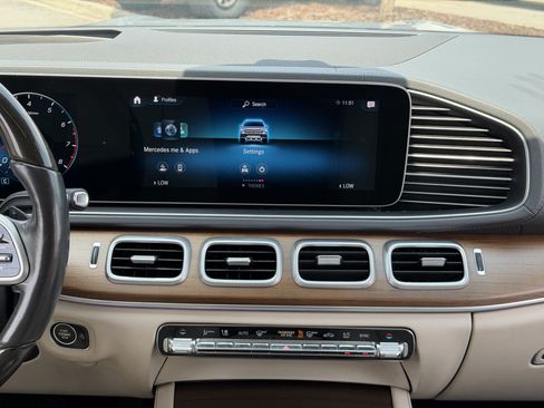 Used 2020 Mercedes-Benz GLS 450 4MATIC image 34