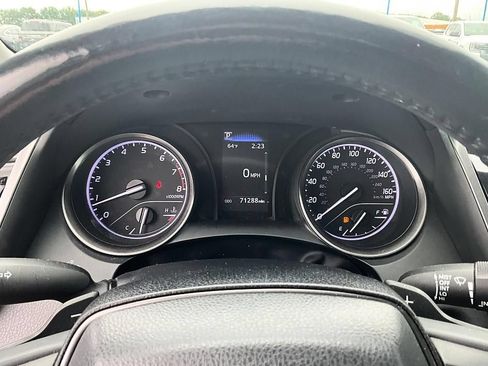 Used 2022 Toyota Camry SE FWD image 18