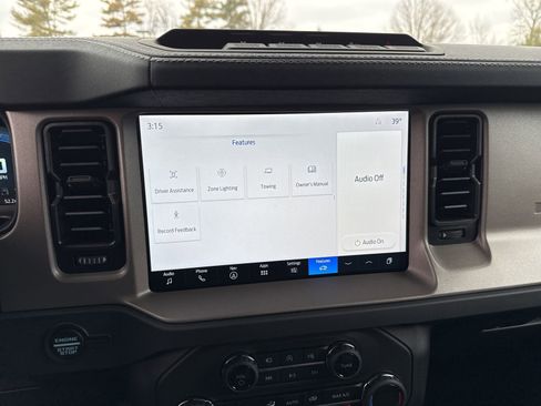 New 2025 Ford Bronco Outer Banks w/ Sasquatch Package AWD/4WD image 25