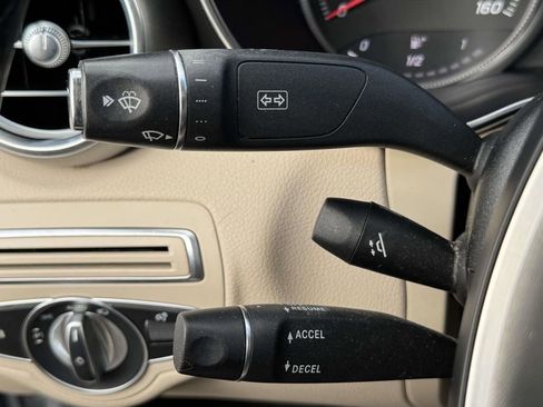 Used 2018 Mercedes-Benz C 300 4MATIC Sedan image 23