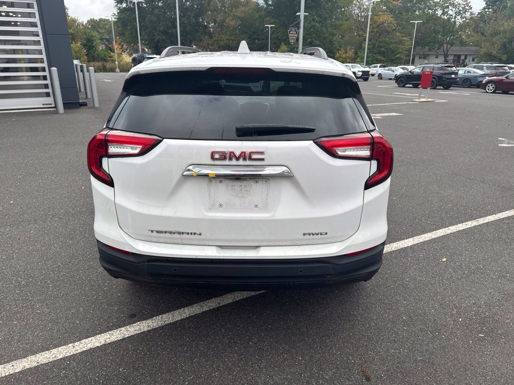 Used 2023 GMC Terrain SLE w/ Driver Convenience Package AWD/4WD image 9