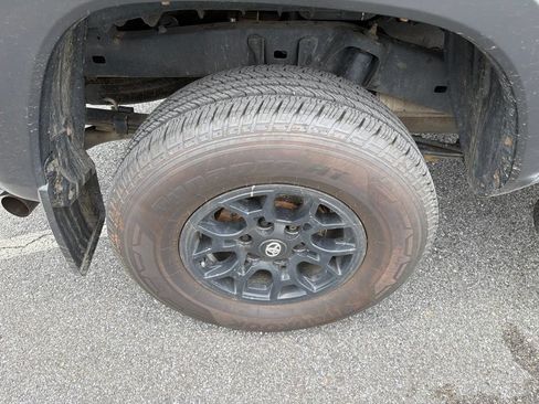 Used 2021 Toyota Tacoma SR w/ SX Package AWD/4WD image 13