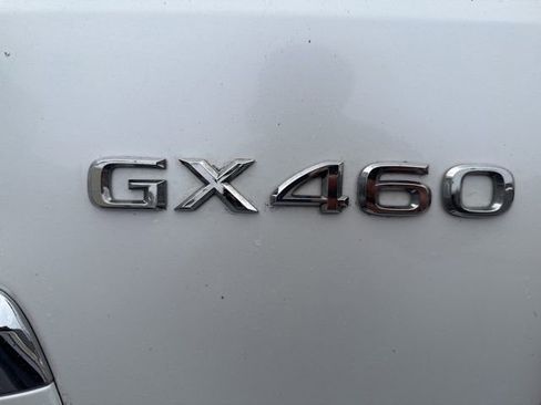 Used 2010 Lexus GX 460 image 9