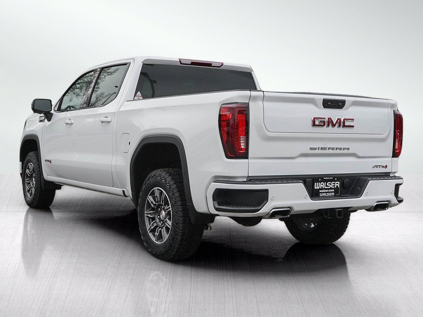 Used 2025 GMC Sierra 1500 AT4 AWD/4WD image 3