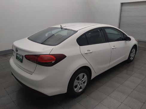 Used 2017 Kia Forte LX FWD image 9
