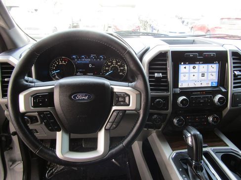 Used 2017 Ford F150 Lariat w/ Equipment Group 502A Luxury image 17